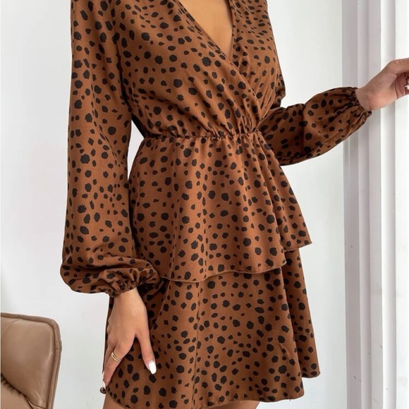 SHEIN all over print neck tiered layer long sleeve dress - Picture 4 of 5